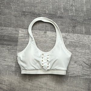 Lace-up Backless Sports Bra
